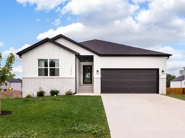 1200 S Birch Avenue, Springfield, MO 65802