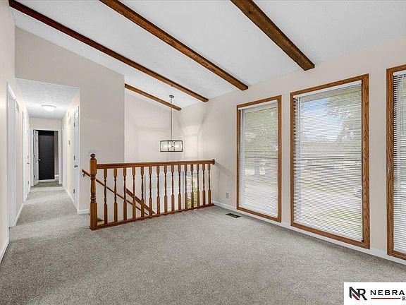 4th image of 736 W Godfrey Dr