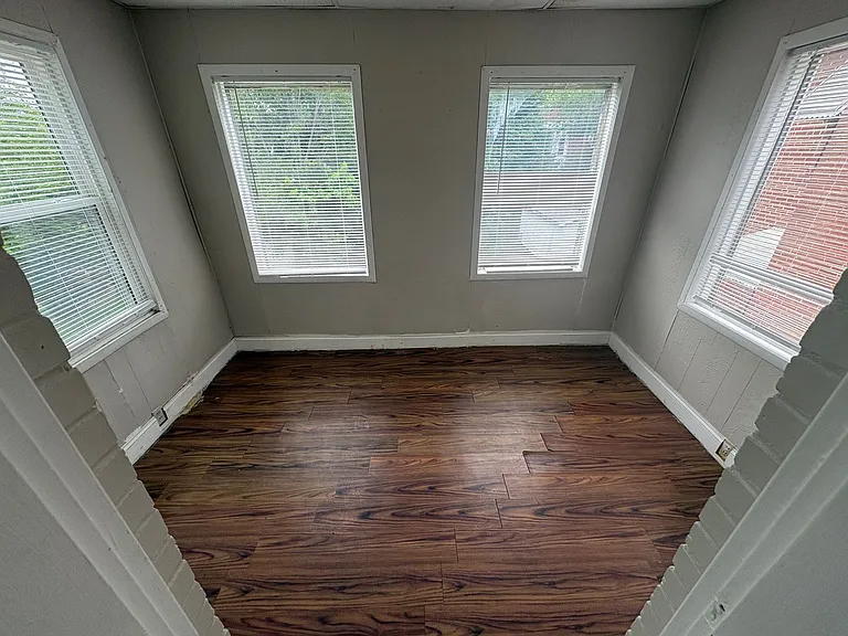 3221 Gravois Ave — Photo 7