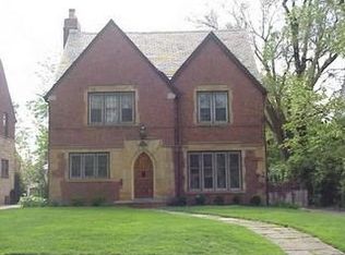 2604 Dysart Rd, University Heights, OH 44118