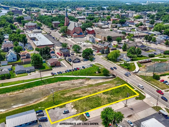 1230 Columbus St, Ottawa, IL 61350