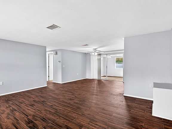 4th image of 4144 Westwood Dr