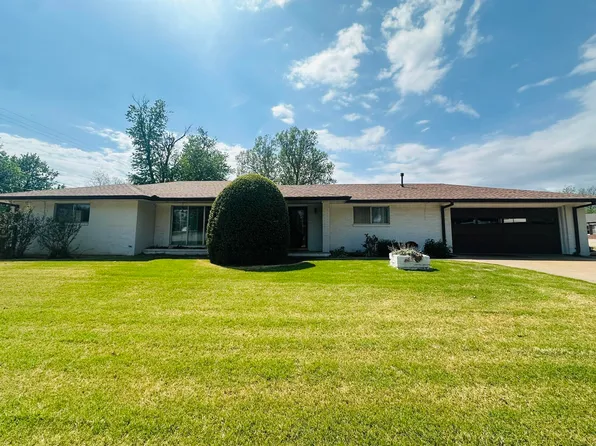1302 Parkway St, Enid, OK 73703