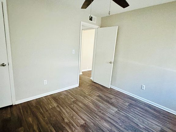 5th image of 4711 Waldrop Dr #C-a02