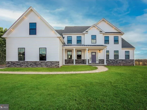 124 Schultz Rd, Sellersville, PA 18960