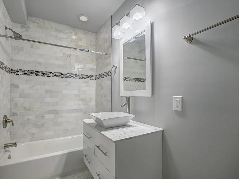 1827 Benning Rd NE — Photo 52