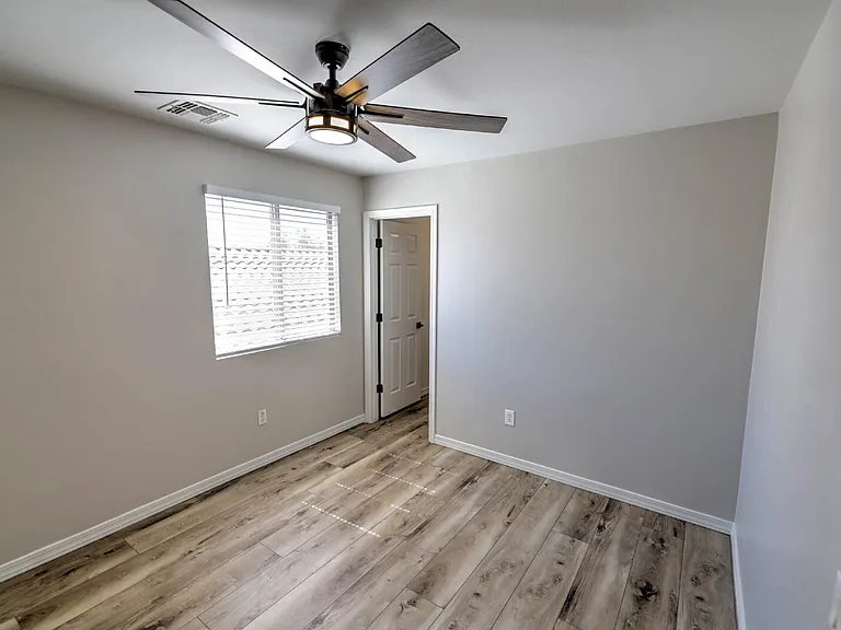 838 W Calle Valenciana — Photo 26