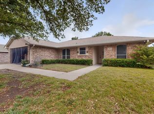 412 Tara Ln, Red Oak, TX 75154