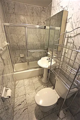 Rented by Bizzarro Agency | media 34