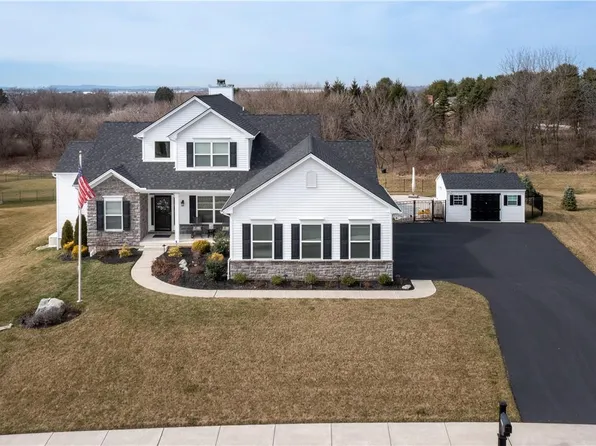 4816 Reston Dr, Easton, PA 18040