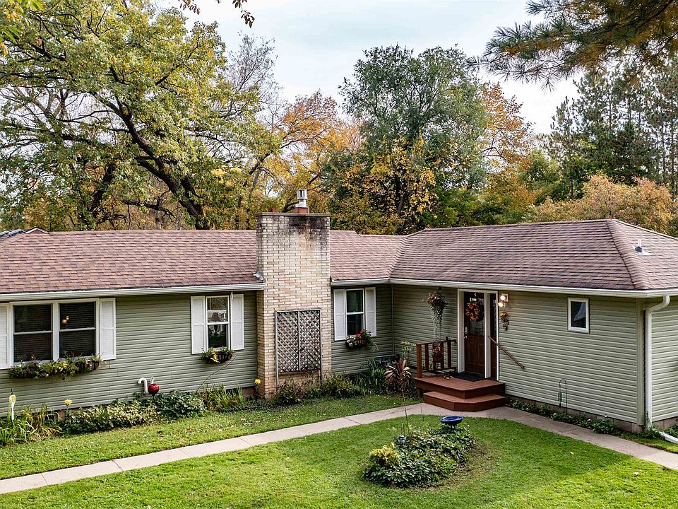 1545 Royalton St, Waupaca, WI 54981 MLS 50266770 Zillow