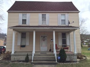 13 N Water St, Point Marion, PA 15474