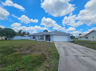 605 L Hommedieu St, Lehigh Acres, FL 33936