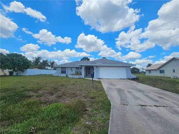 605 L Hommedieu St, Lehigh Acres, FL 33936