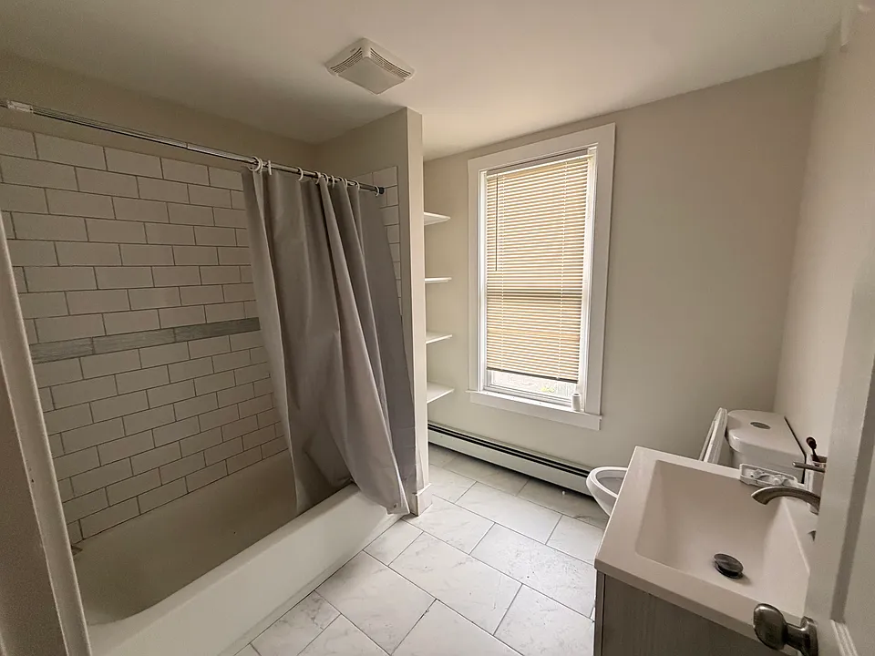 706 George St #2