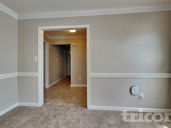 4th image of 2970 Galahad Way