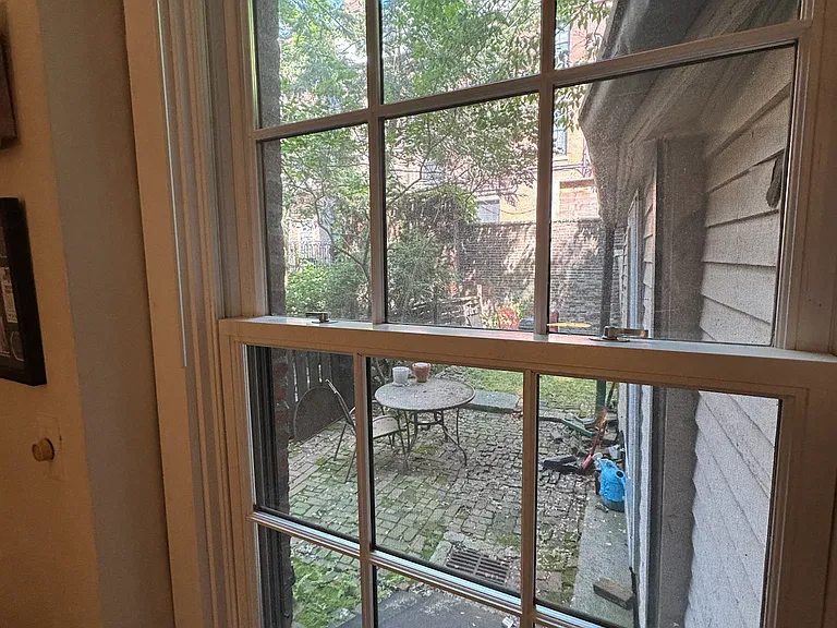 17A Joy St — Photo 8