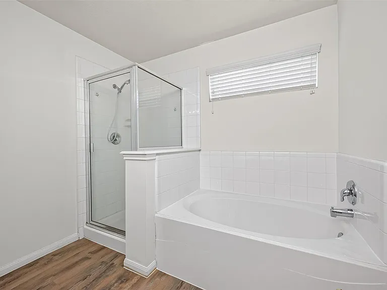 7218 Fox Hall Ln — Photo 13