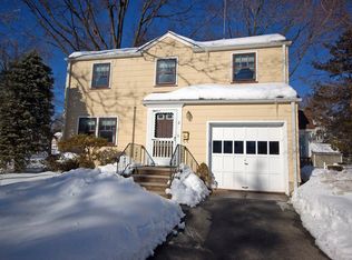 6 Lynwood Rd, Verona, NJ 07044