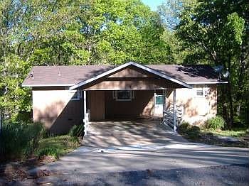 1st image of 9 Boswell Cir