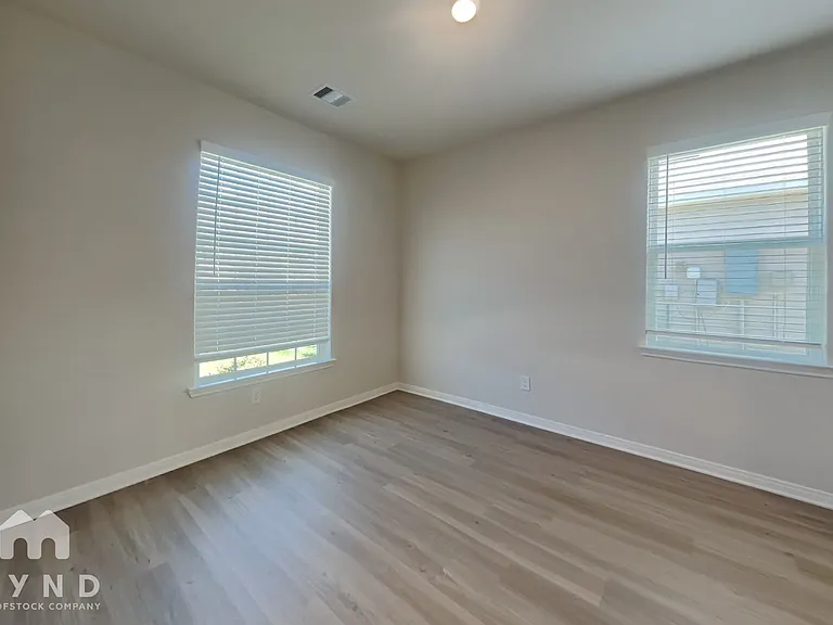 15526 Caramel Springs Dr — Photo 6