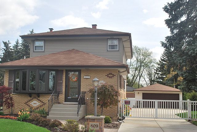 1st image of 609 N Roberta Ave