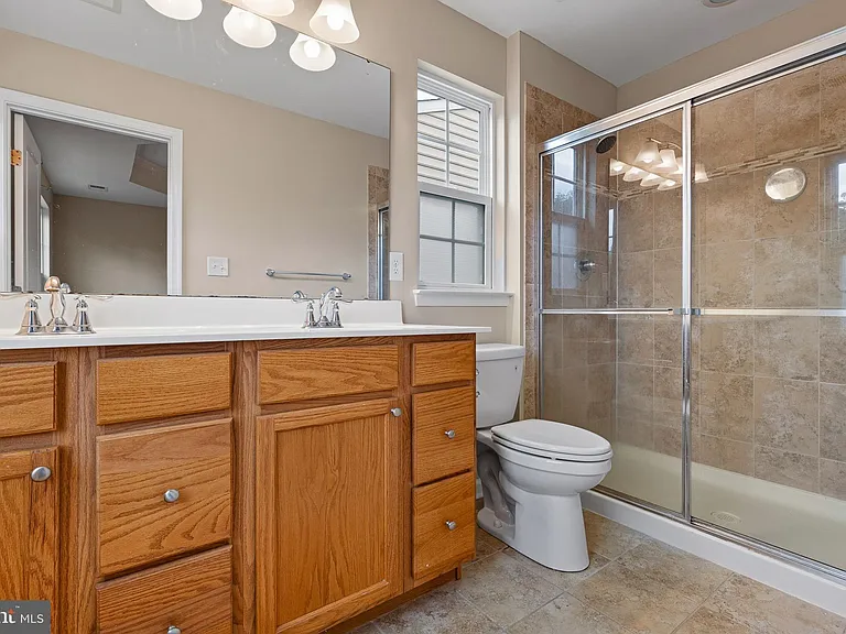 1220 Carrick Ct — Photo 14