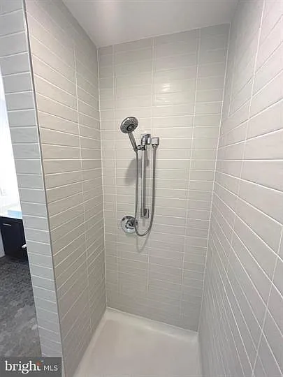 70 N St SE #605 — Photo 11