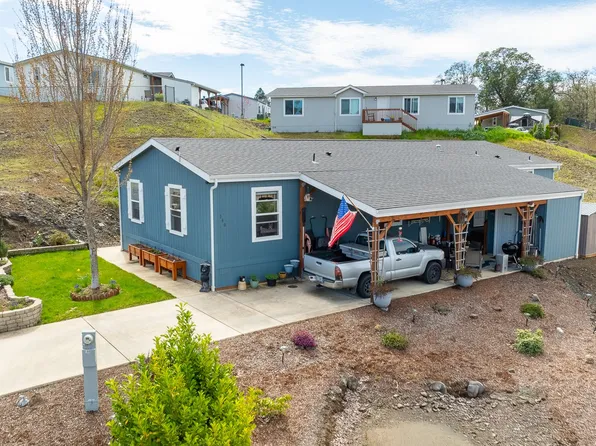 180 Nestucca Ln, Roseburg, OR 97471