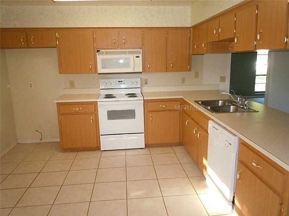 2nd image of 8542 Sunnydale Ln
