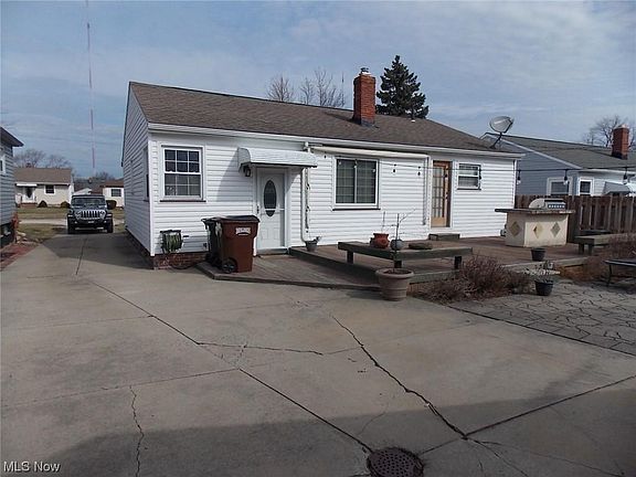 5th image of 2713 Klusner Ave