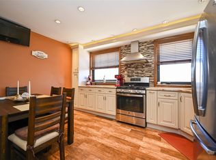 16342 Willets Point Blvd, Whitestone, NY 11357