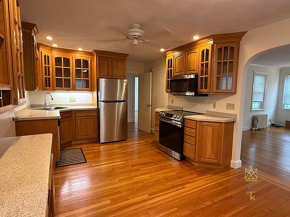 2nd image of 24 Murray Rd