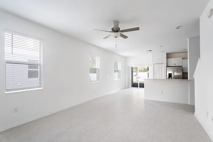 37726 Leafside Ln — Photo 7
