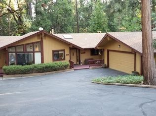 4511 Sierra Springs Dr, Pollock Pines, CA 95726