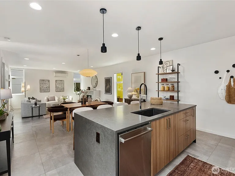 6735A Alonzo Ave NW — Photo 5