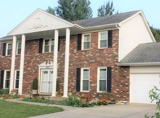 587 Coveside Ln, Schaumburg, IL 60193