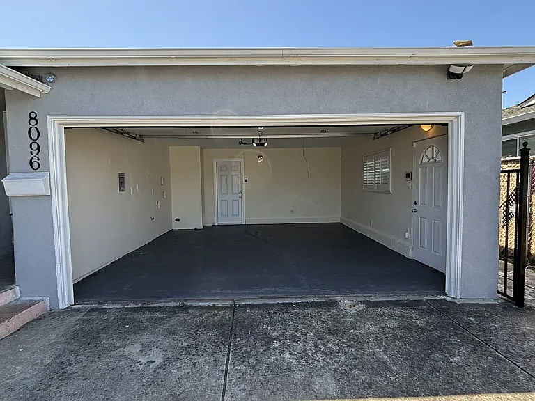 8096 Juniper Ave — Photo 29