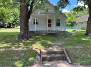 113 3rd St, Mark, IL 61340