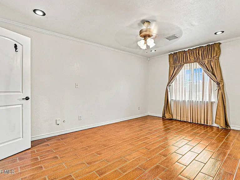 6340 Modesta St — Photo 21
