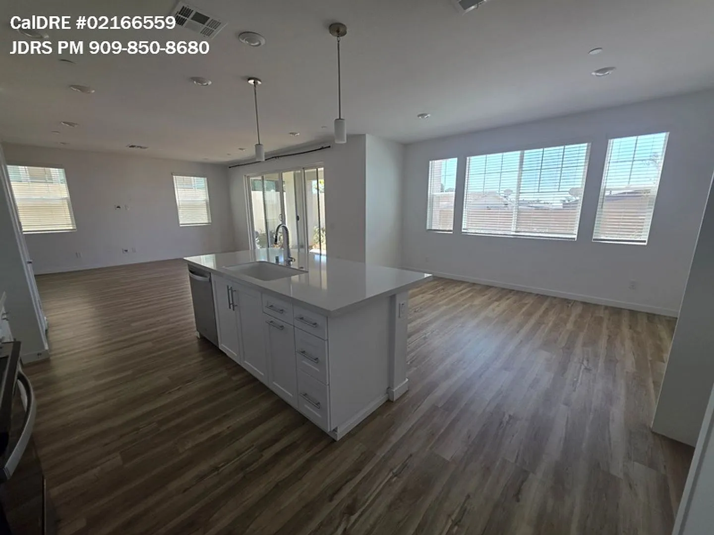 La Verne 4 Bedroom Home — Photo 3