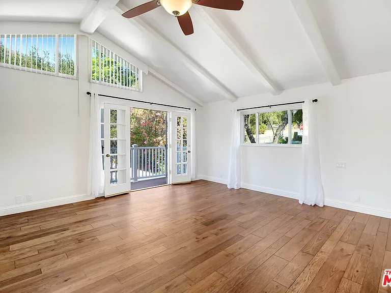 2401 Olive Ave — Photo 24