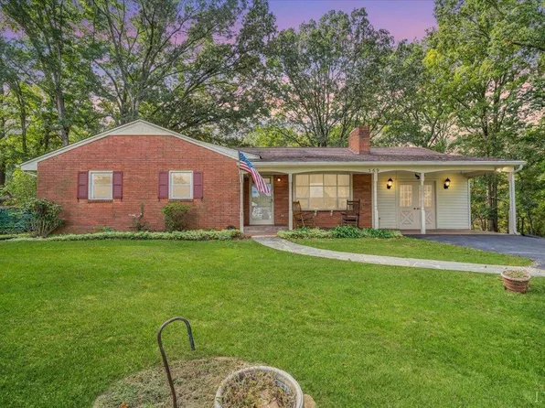 369 Dogwood Dr, Madison Heights, VA 24572