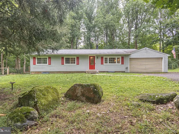 837 Church Rd, Richlandtown, PA 18955