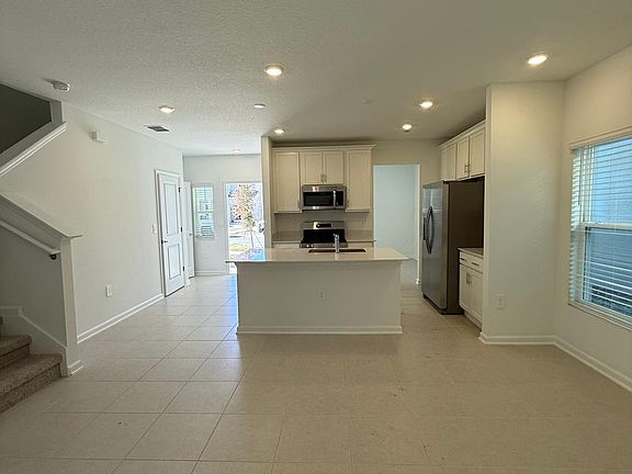 5th image of 6044 Zen Way