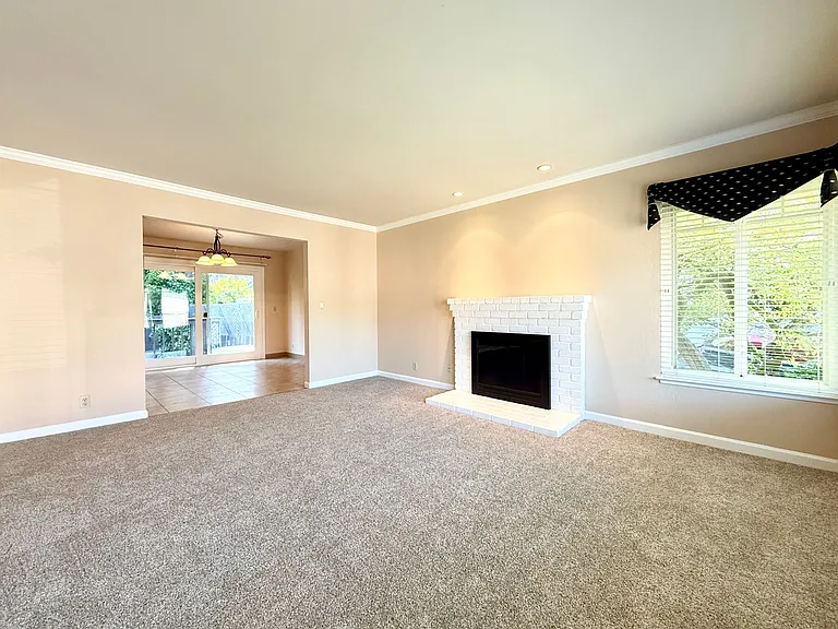 1163 Grand Teton Dr — Photo 5
