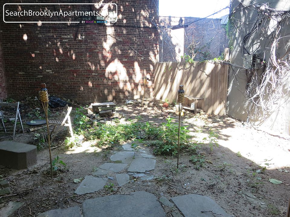 2nd image of 1327 Pacific St APT Br