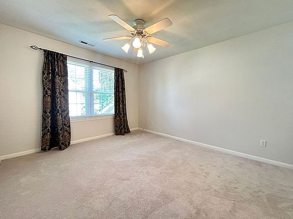 5th image of 2357 London Pointe Dr