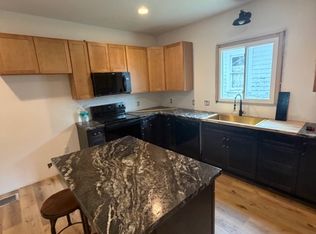 631 E Center St, Mount Vernon, MO 65712