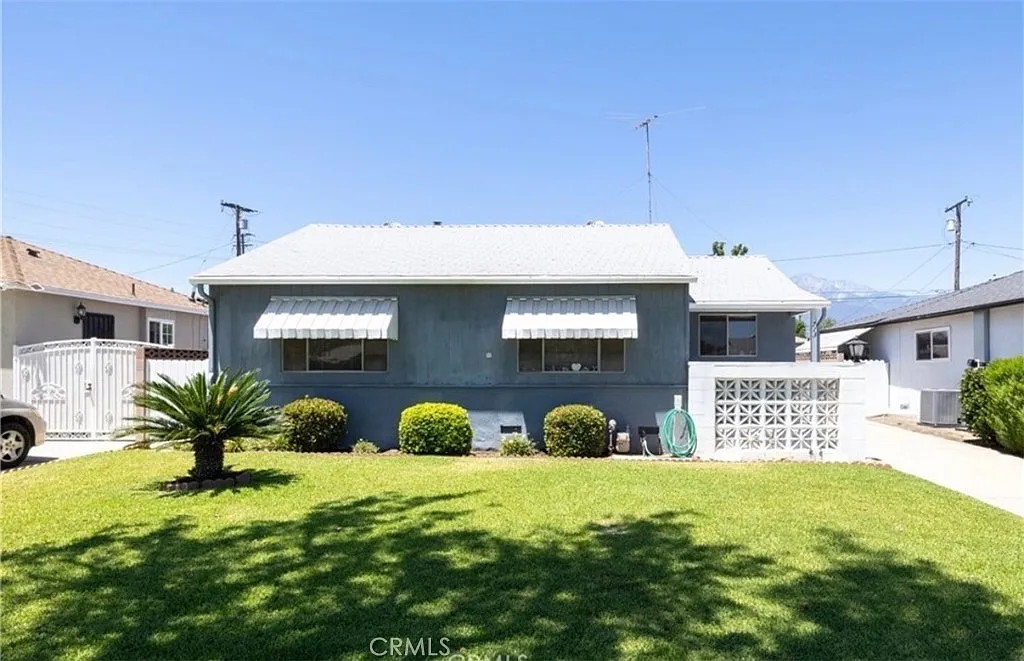 2 bed, 846 sqft, $2,700 — Photo 1